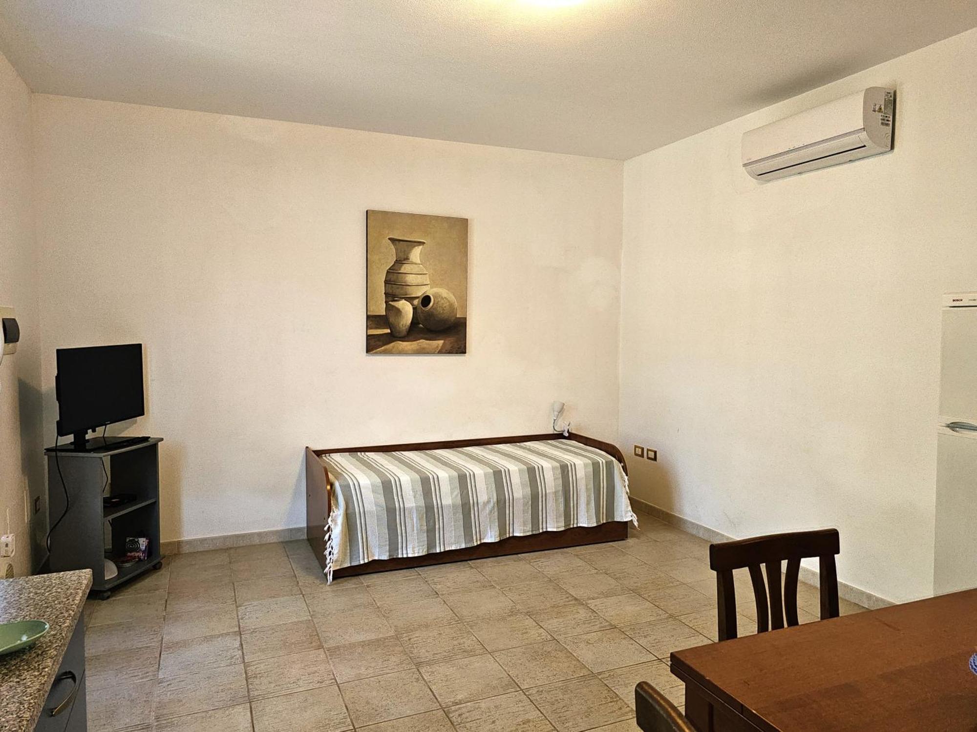 Matteo'S Apartments กวาร์ดิสตัลโล ภายนอก รูปภาพ