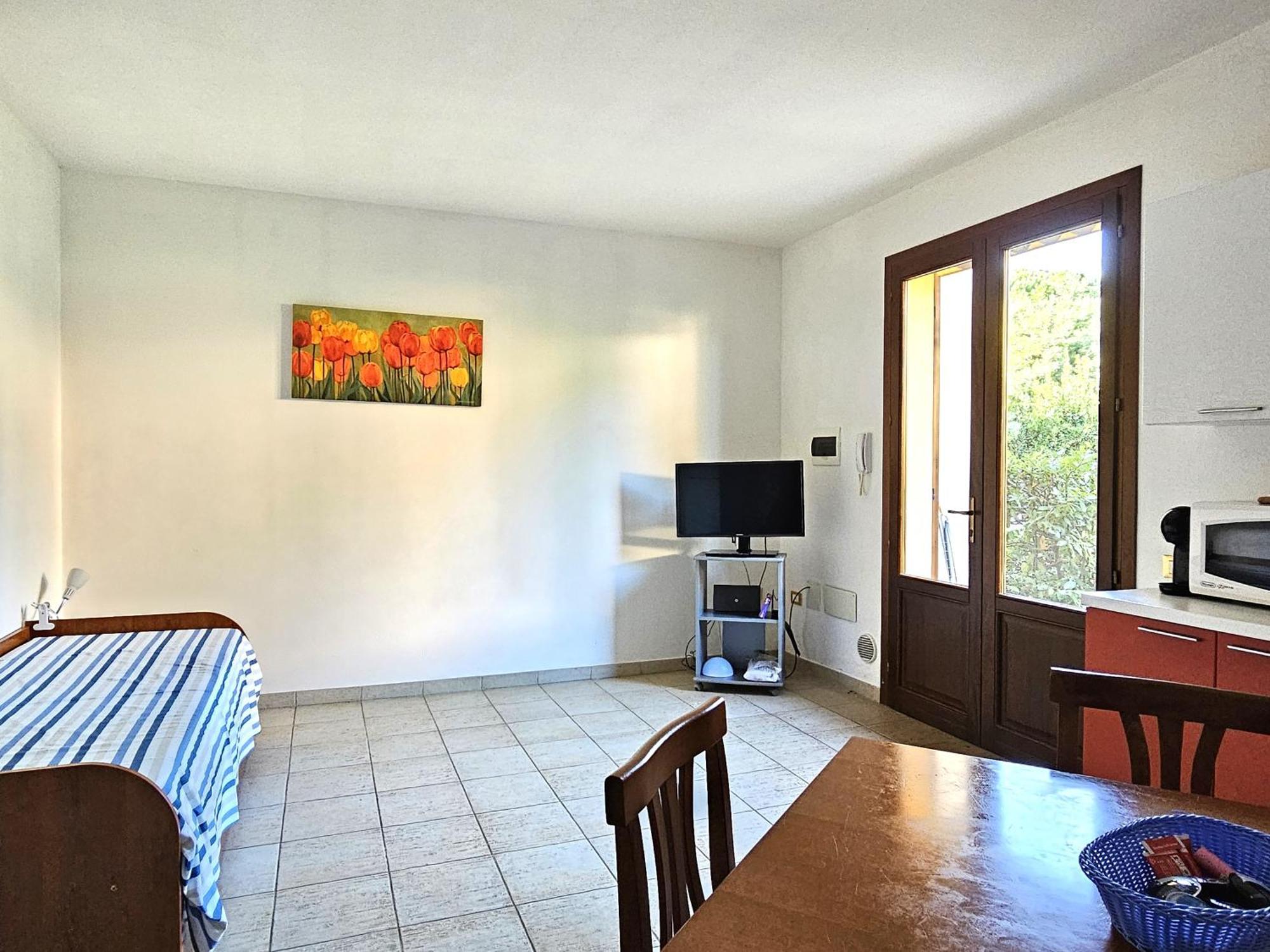 Matteo'S Apartments กวาร์ดิสตัลโล ห้อง รูปภาพ